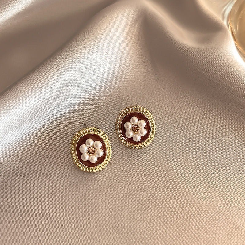 Wholesale s925 silver needle niche high-end female temperament earrings